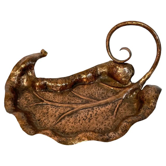 Early 20th Century Austrian Secessionist Hand-Forged Copper Leaf Motif Bowl/Vide-Poche For Sale - Image 13 of 13