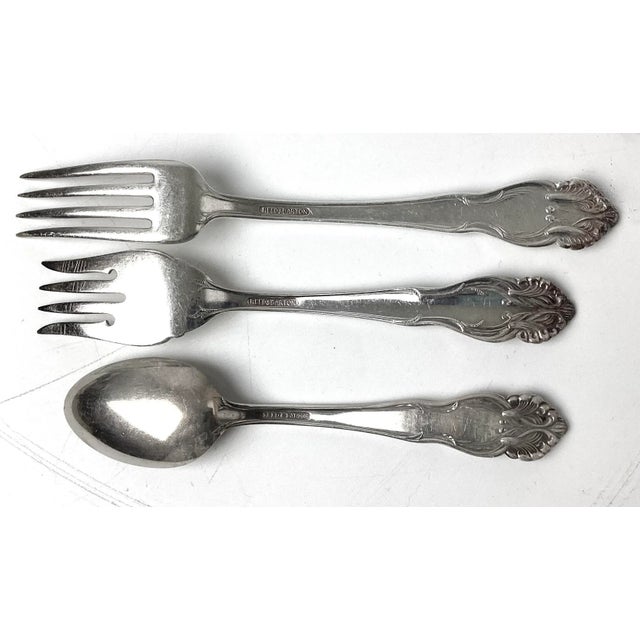 Reed and Barton Mid 20th Century Reed and Barton Silverplated Tiger Lily Flatware Place Setting for Six- 34 Pieces For Sale - Image 4 of 8