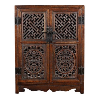 Vintage Chinese Huali Rosewood Carved Two-Door Tabletop Cabinet With Drawers For Sale