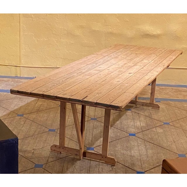 Large 19th Century Portable Pine Farm Harvest Table For Sale - Image 4 of 7