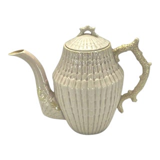 Vintage Coastal Belleek Ireland Limpet Yellow Coffee Pot With Lid 5th Mark: 1955-1965 For Sale