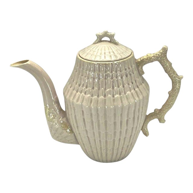 Vintage Coastal Belleek Ireland Limpet Yellow Coffee Pot With Lid 5th Mark: 1955-1965 For Sale
