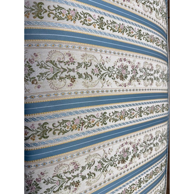 Louis XVI Benches in Lacquered and Gilded Wood, 1970s For Sale - Image 4 of 7