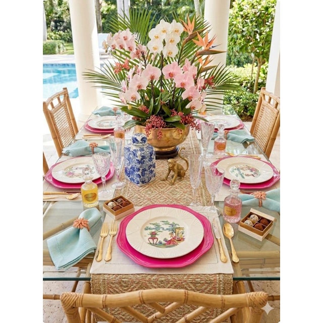 Bring a touch of timeless chinoiserie charm to your table with this set of 11 vintage Wedgwood Etruria “Chinese Legend”...