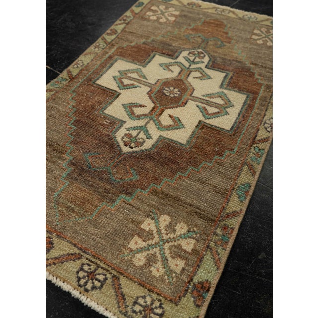 Textile Turkish Mini Rug Oriental Hand Knotted Vintage Rug 1'7" x 2'11" #21274 For Sale - Image 7 of 8