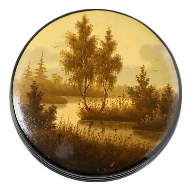 Vintage Landscape Scene Fedoskino Hand-Painted Round Lacquer Box For Sale