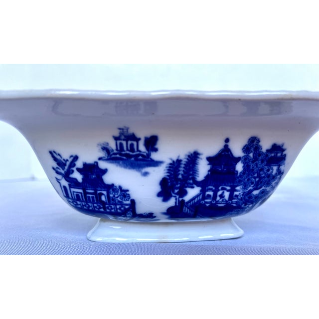 Late 19th Century Antique 19th Century "Mandarin" English Flow Blue Footed Serving Dishes - A Pair For Sale - Image 5 of 18