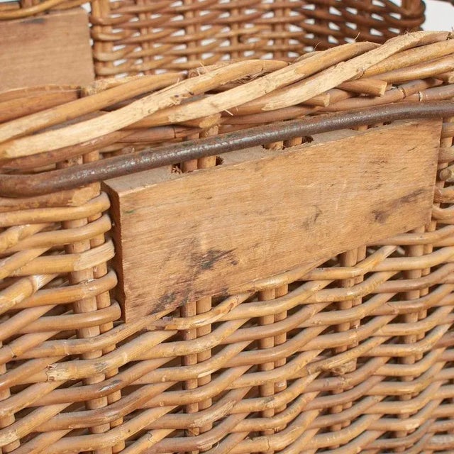 1940s Vintage French Wicker Laundry Log Basket, 1940s For Sale - Image 5 of 8