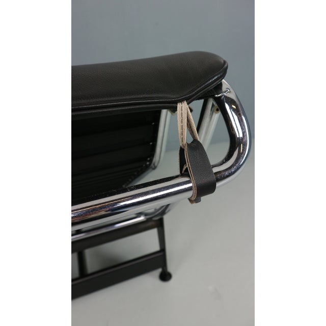 White Leather LC4 Chaise Longue by Le Corbusier for Cassina, 1980s For Sale - Image 10 of 18