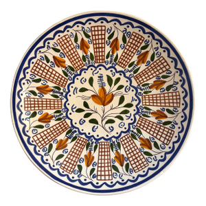 Mid 20th Century Manises Spanish Ceramic Plate