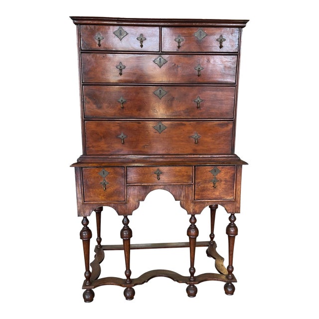 Late 17th Century William & Mary Chest of Drawers For Sale