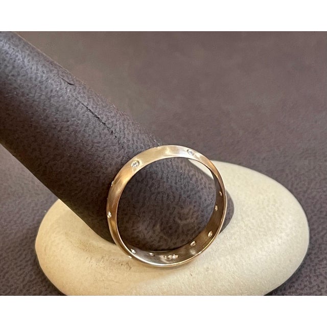 14 Flush Set Bezel Diamond Eternity Wedding Band in 14 Karat Yellow Gold For Sale - Image 11 of 18