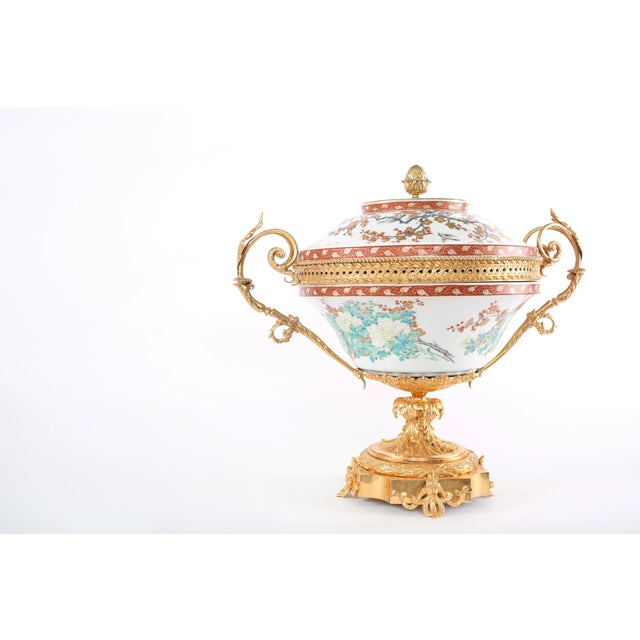 Early 20th Century Large Bronze Mounted Imari Porcelain Footed Centerpiece For Sale - Image 4 of 13
