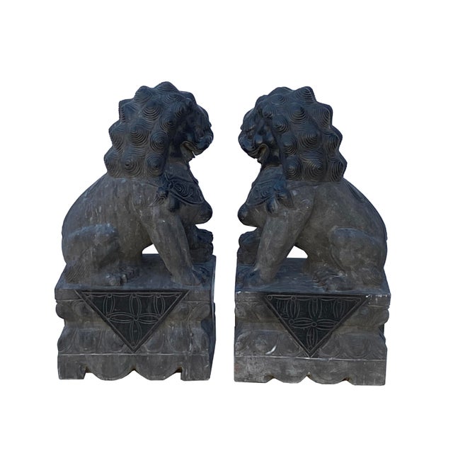 24" Chinese Medium Pair Black Gray Stone Fengshui Foo Dog Statues For Sale - Image 4 of 14