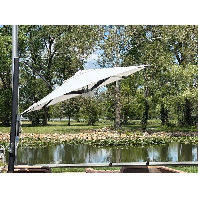 Tuuci® Ocean Master Max Cantilever Umbrella With Tilt – 9' Octagonal For Sale - Image 18 of 18