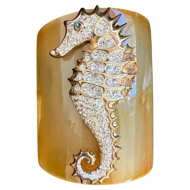 J'adore Les Hippocampes, Bochic Horn Bijoux Cuff For Sale - Image 15 of 18