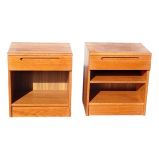 Pair of Vintage Danish Modern Brown Nightstands by Jesper Made in Denmark For Sale