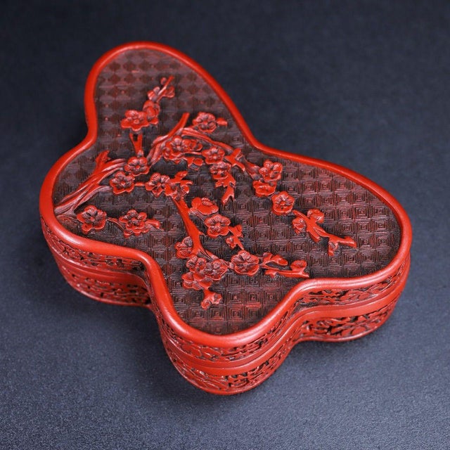 Chinese Vintage Chinese Carved Cinnabar Lacquer Box – Butterfly Form With Plum Blossom Motif For Sale - Image 3 of 10