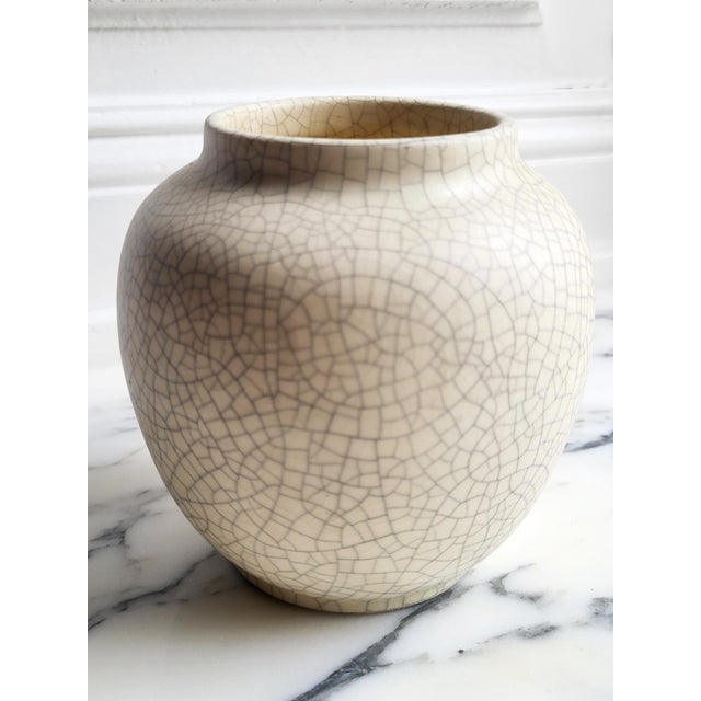 Cream Mid-Century Modern Vase by Gmundner Keramik, Austria, 1950s For Sale - Image 8 of 8