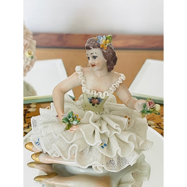 Blue 1900s Victorian Lace Porcelain Set of 3 Figurines With Mirrored Stands For Sale - Image 8 of 9