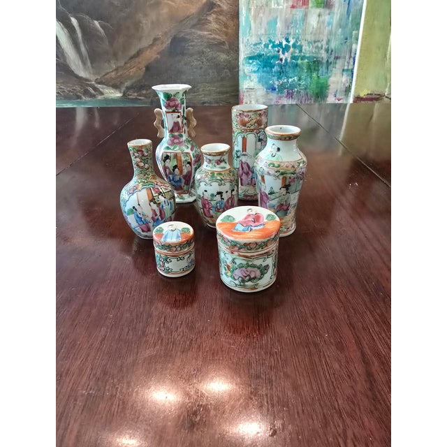 Antique Chinese Porcelain Collection Rose Mandarin Medallion, Set of 7 For Sale In New York - Image 6 of 10
