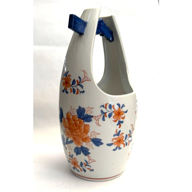 Japanese Vintage Japanese Imari Style Porcelain Vase in the Form of a Water Container For Sale - Image 3 of 17