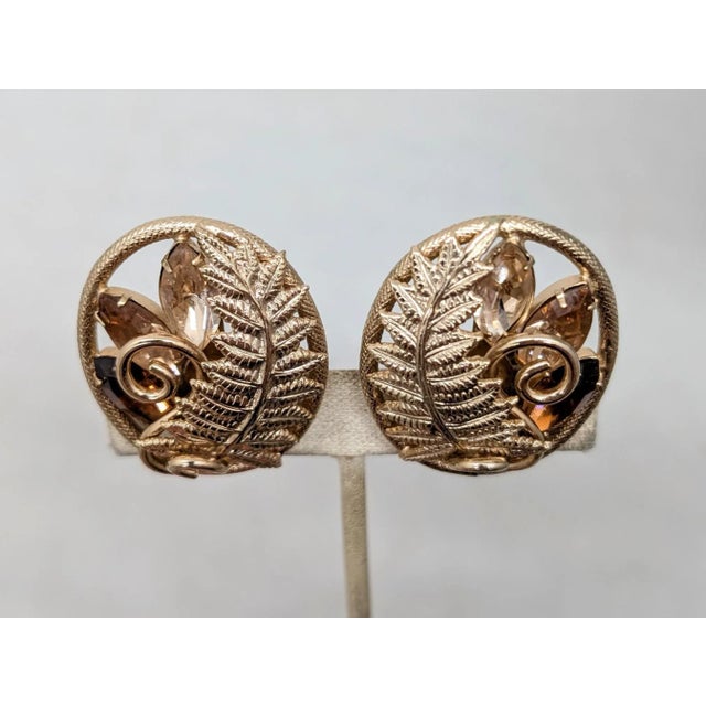 Vintage 1950s Signed Napier Goldtone Faux-Topaz & Citrine Fern Clip Earrings-2 Pieces For Sale In Philadelphia - Image 6 of 8