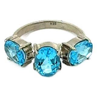 Antique Three Stone 6.69 Carat Faceted Blue Topaz Ring in 925 Solid Silver - Size 8.5 For Sale