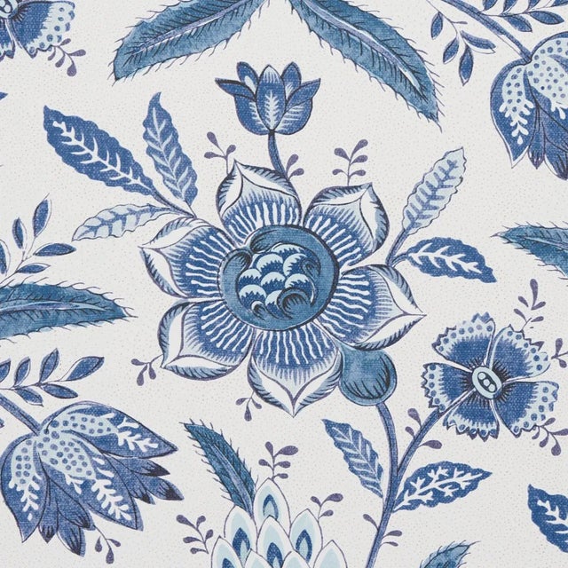 Contemporary Sample - Schumacher Lafayette Botanical Wallpaper in Cornflower For Sale - Image 3 of 4