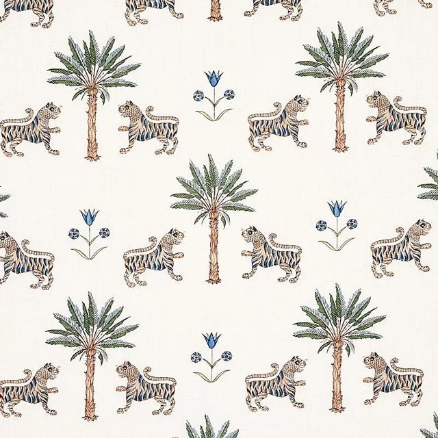 Schumacher Sample - Schumacher Tiger Palm Fabric in Delft For Sale - Image 4 of 4