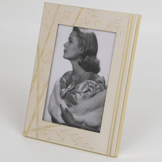1970s Umberto Mascagni White and Gilt Aluminum Picture Frame, Italy 1970s For Sale - Image 5 of 10