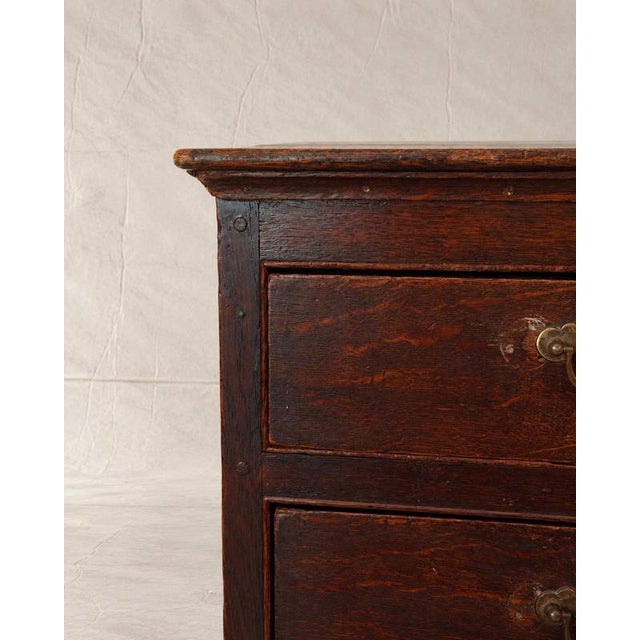 18th Century Georgian Oak 2-Over-3 Chest of Drawers For Sale - Image 4 of 14