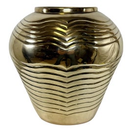 Example of Dolbi Cashier Vases