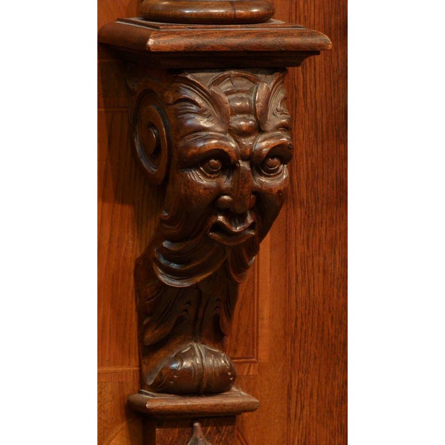 Wood Baroque Hall Cabint in Walnut and Oak, 1750 For Sale - Image 7 of 18