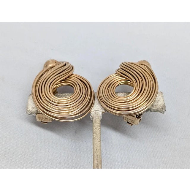 Napier Vintage 1957 Signed Napier Goldtone Wire Loop Clip Earrings-2 Pieces For Sale - Image 4 of 8