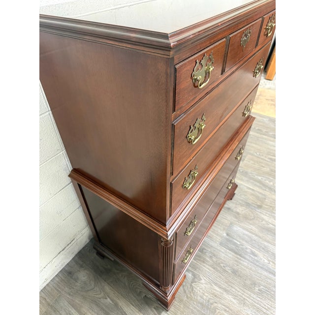 Traditional Vintage Thomasville Chair Company Mahogany Chest on Chest Dresser For Sale - Image 3 of 18