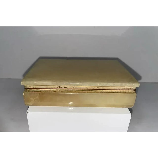Metal Vintage Mid-Century Italian Onyx & 24k Gold-Plated Brass Box by g.s.e., Signed “Oro k.24” For Sale - Image 7 of 9