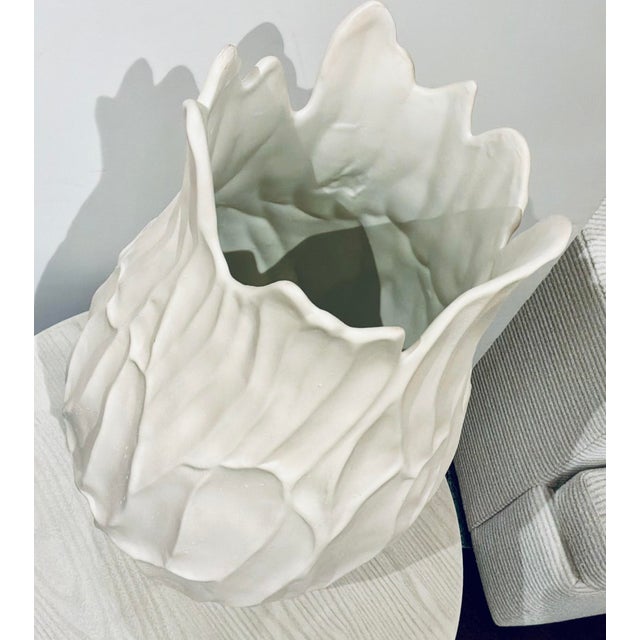 Global Views Global Views Modern Matte White Finished Bloom Vase For Sale - Image 4 of 5