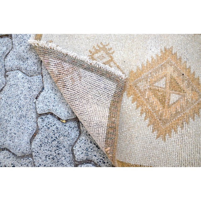 1960s Vintage Mid Century Turkish Rug For Sale - Image 5 of 6