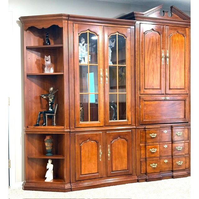 Traditional Vintage 1980s Traditional Thomasville Cherry Wood Modular Wall Unit System For Sale - Image 3 of 13