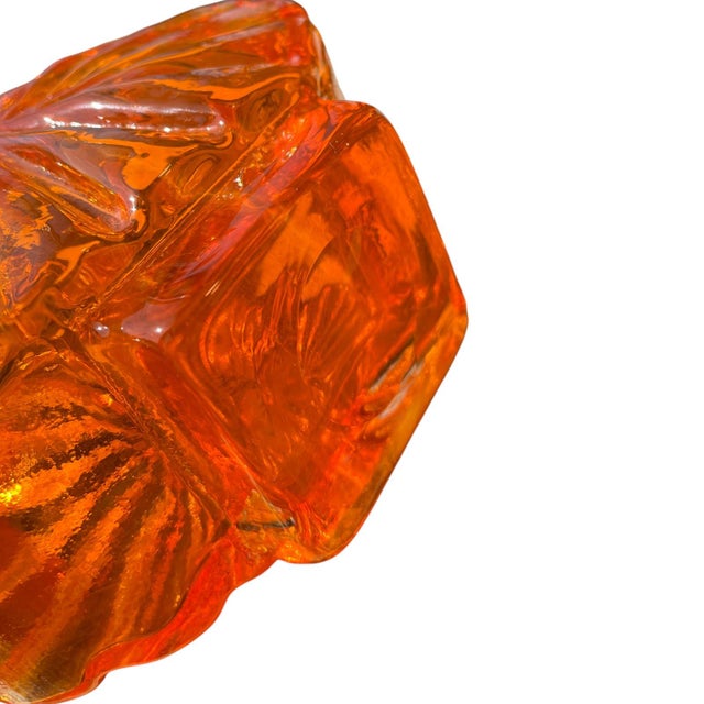 Whitefriars Sunburst Tangerine Art Glass Vintage Mid-Century Vase, 1960s For Sale In Chicago - Image 6 of 6