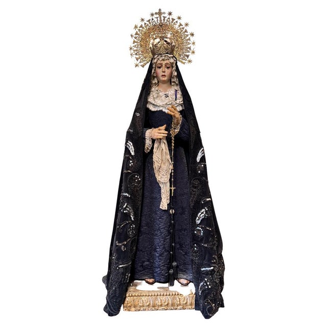 Spanish Virgin of Sorrows in Polychrome Wood with Silver Crown, 19th Century For Sale - Image 14 of 14