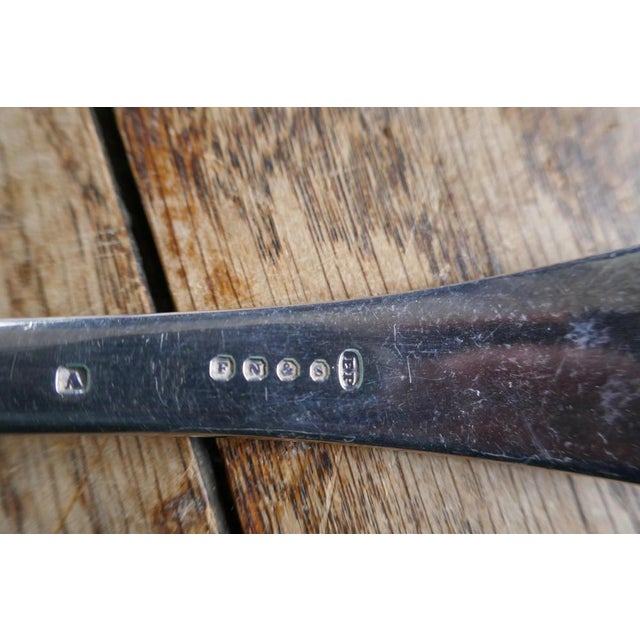 Brown Edwardian Inlaid Mahogany Serpentine Wellington Cutlery Canteen from Francis Newton, 1900s, Set of 79 For Sale - Image 8 of 13