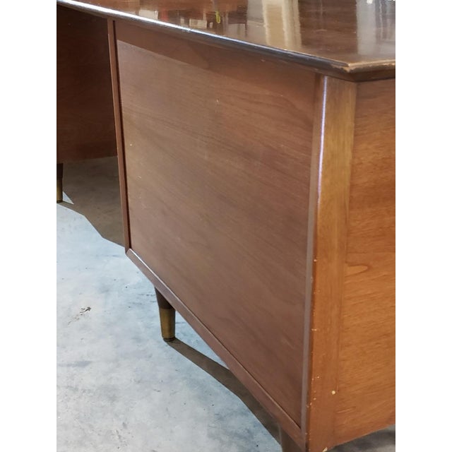1950s Mid Century Modern Walnut Standard Furniture Co Partner Desk