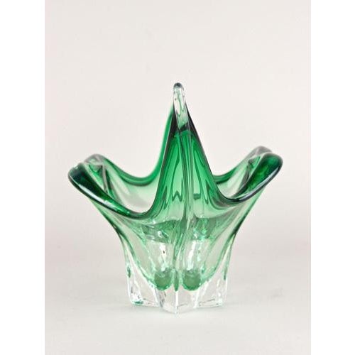 1960s Mid-Century Modern Murano Glass Bowl in Green & Clear Tones, Italy, 1960s For Sale - Image 5 of 17