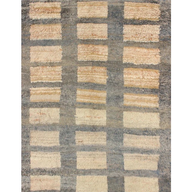 Textile Mid 20th Century Vintage Turkish Tulu Rug With Sand Rectangles With Gray Outlines For Sale - Image 7 of 13