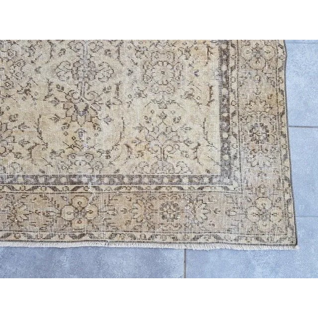1960s Beige Turkish Floor Carpet 6x10 For Sale - Image 4 of 10