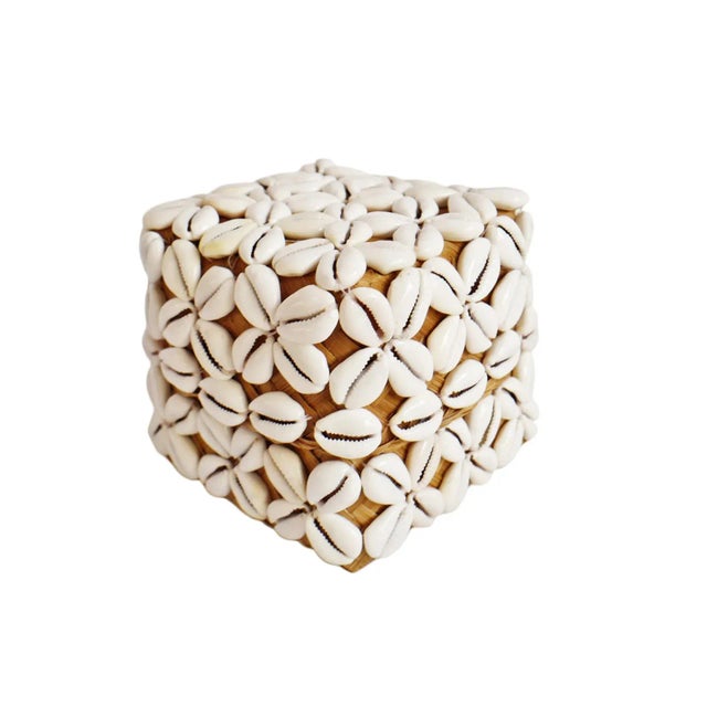 Textile Coastal Vintage Cowry Shell Box Small For Sale - Image 7 of 7