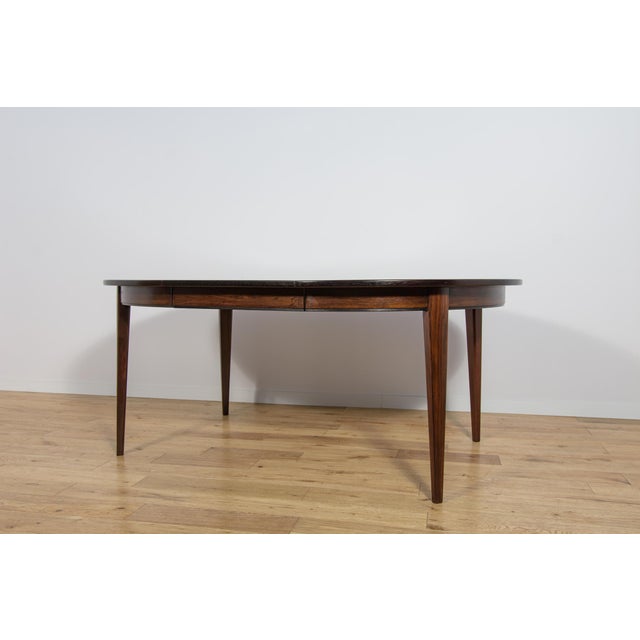 Brown Mid-Century Modern Round Rosewood Model 55 Dining Table by Gunni Omann for Omann Jun, Denmark, 1960s For Sale - Image 8 of 17
