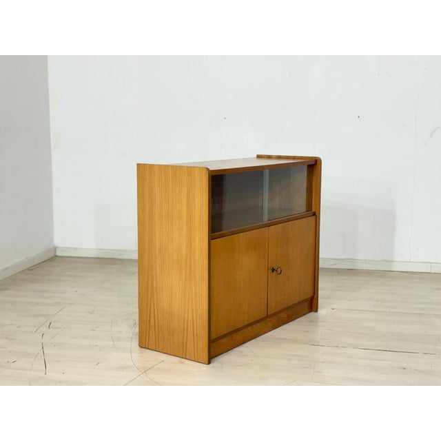 Small Mid-Century Elm Display Cabinet, 1960s For Sale - Image 9 of 13